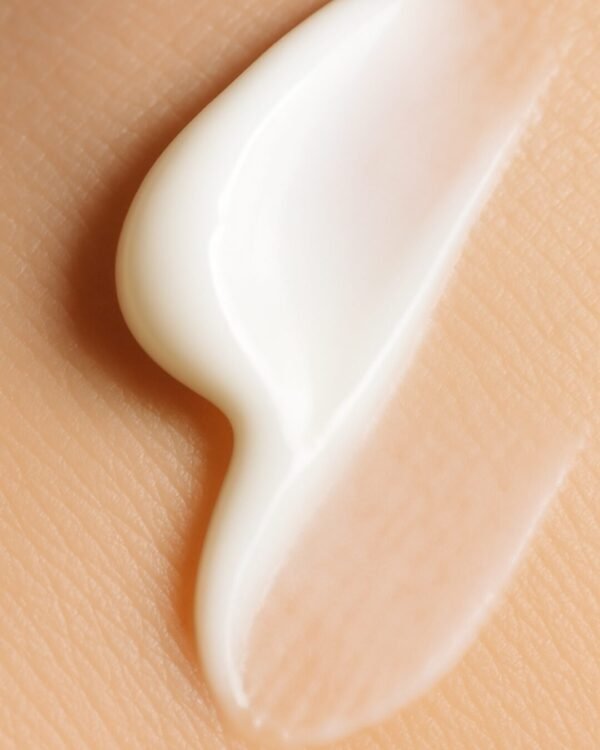 15-3 5 % d'urée + 2 % de panthénol Crème corporelle